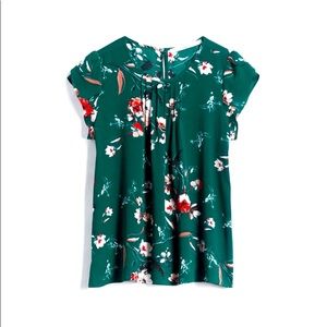 Women’s XXL Fun2fun Callum Tulip Sleeve Top